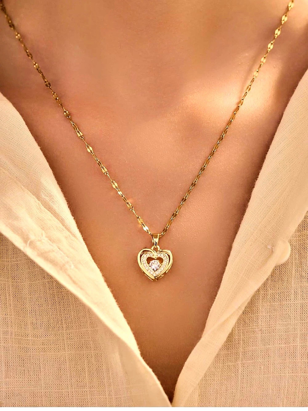 Heart Pendant Necklace in Gold